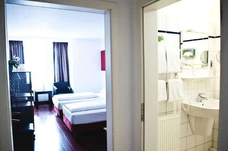 Rugs Hotel Duesseldorf 3*, Дюссельдорф Германия