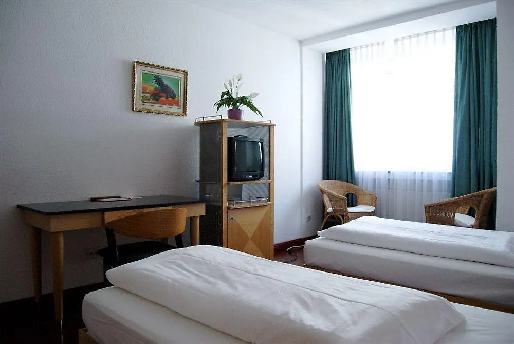 Rugs Hotel Duesseldorf Дюссельдорф